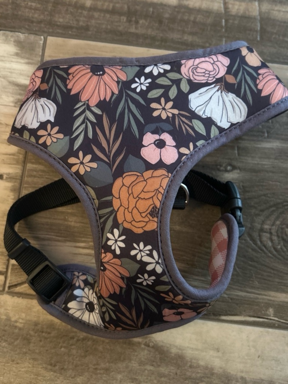 Retriever Reversible Floral Dog Harness. Small. 19-23 in